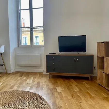 Chez Pierrot - Pont-neuf - Vue Cite Medievale 카르카손
